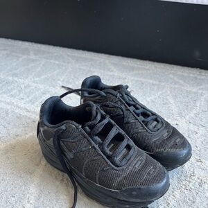 Nike All Black Tn’s Sneakers